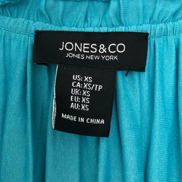 NWOT- Jones New York Ruffled Sleeveless Top - Picture 5 of 6
